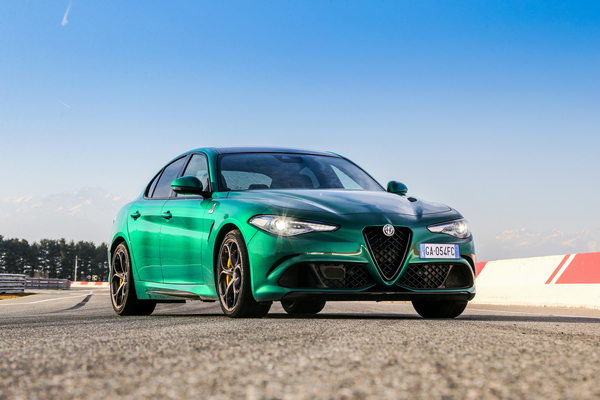 200227 AR Giulia and Stelvio Quadrifoglio MY2020 21
