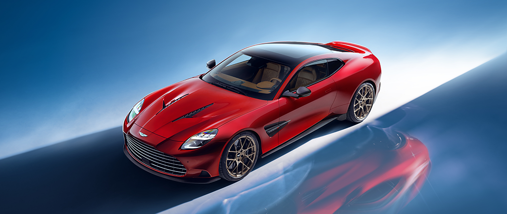 Aston Martin Vanquish intr