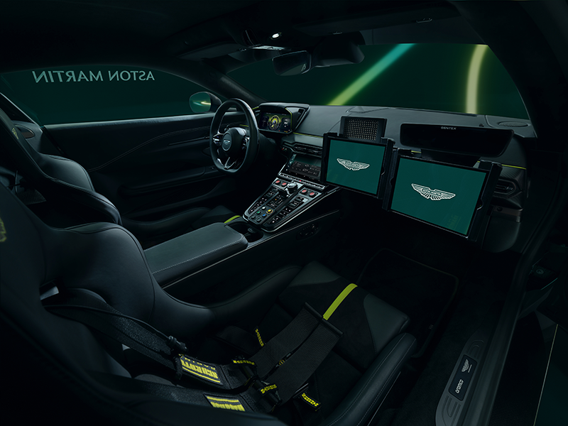 008 New Aston Martin Vantage Official Safety Car of Formula 1Â