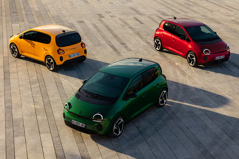 Présentation de la gamme Renault Twingo E-Tech electric 2026 : finitions Evolution et Techno en plusieurs coloris.