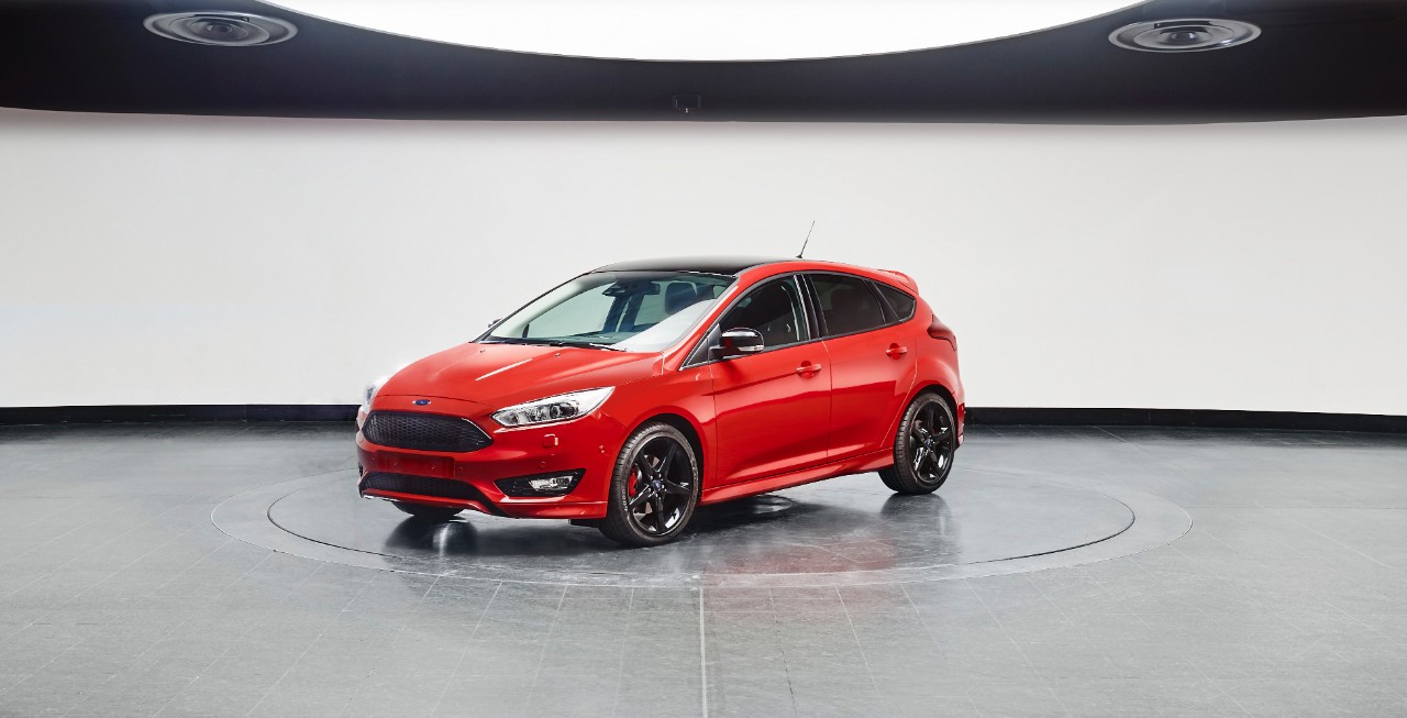 Ford2015 FocusRedBlack red