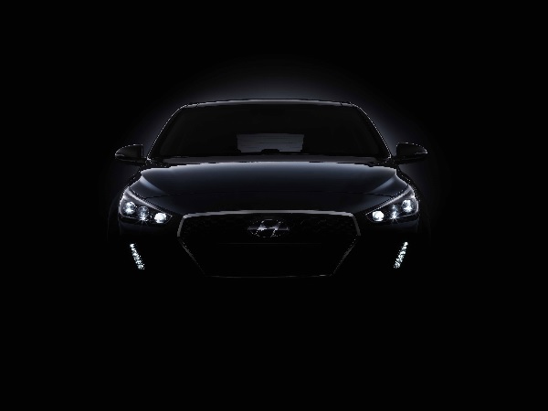 Hyundai i30 2017 premier teaser 1