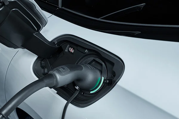 Peugeot GT 3008 Hybrid4 2020 4