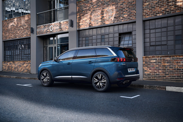 Nouveau Peugeot 5008 1