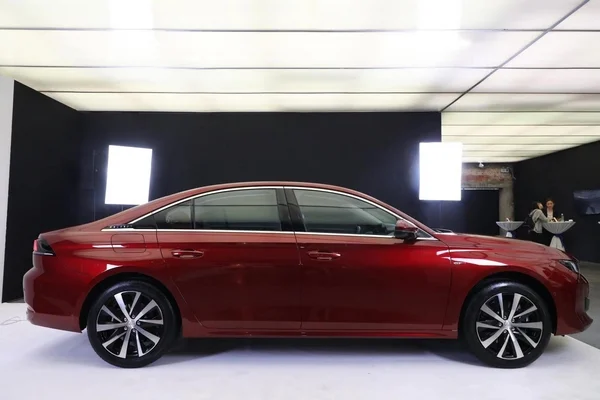 Dongfeng Peugeot 508 L 1