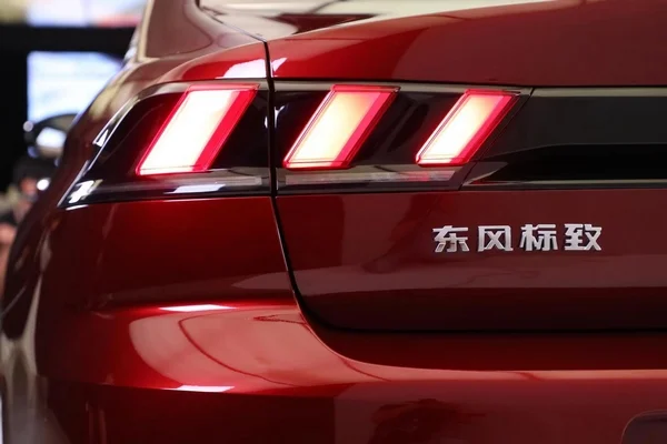 Dongfeng Peugeot 508 L 4