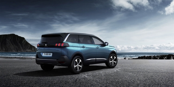 Nouveau SUV Peugeot 5008 2017 3