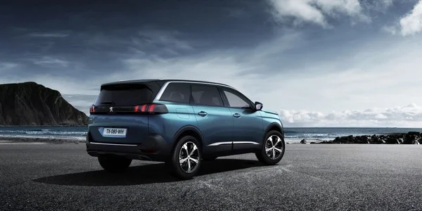 Nouveau SUV Peugeot 5008 2017 3