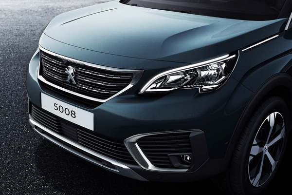 Nouveau SUV Peugeot 5008 2017 5