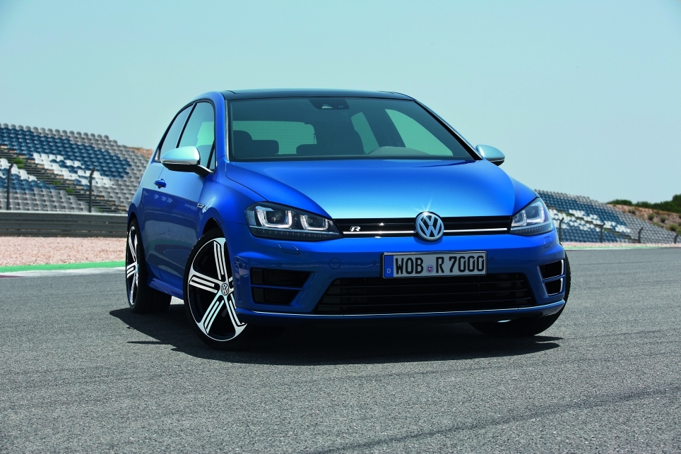 Volkswagen Golf R 2