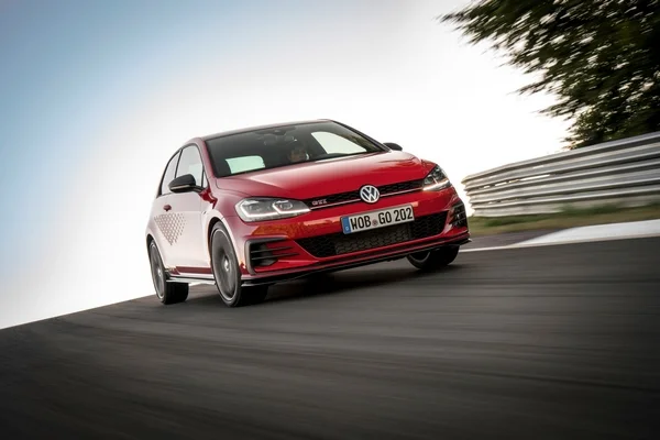 Golf GTi TCR 2019 1