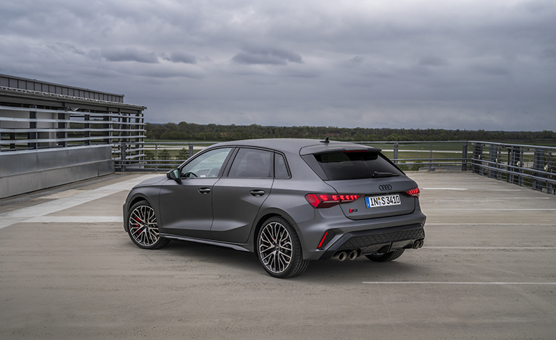 Audi S3 intègre la transmission intégrale quattro ainsi que le torque splitter