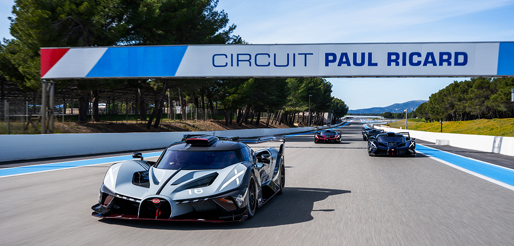 01 BUGATTI Feel The Track intr