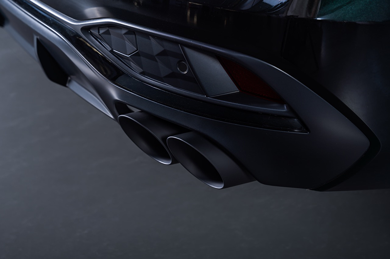 zoom-doubles-sorties-echappement-noir-mat-abt-audi-a6-avant