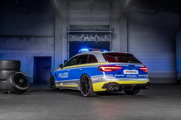 ABT RS4 R police Tune it Safe 9