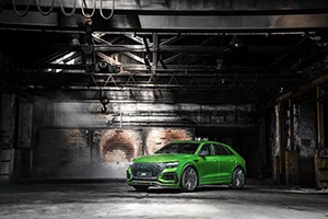 ABT RSQ8 R green HR23 building front diagonally