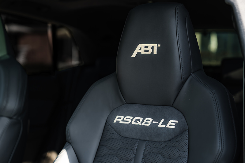 RSQ8 LE 1000 les sièges sont siglés ABT RSQ 8 LE