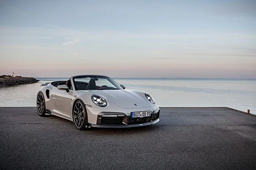 Porsche 911 Turbos S Brabus intr