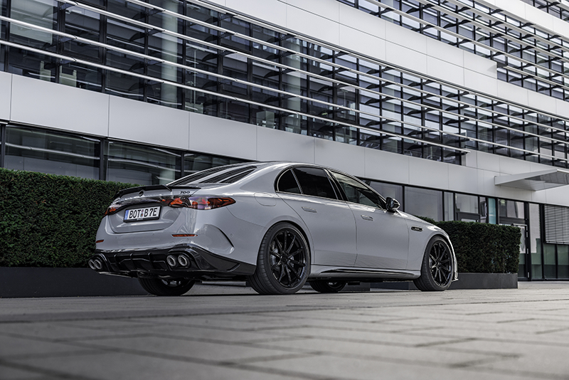 BRABUS 700 E53 Outdoor 12 copie