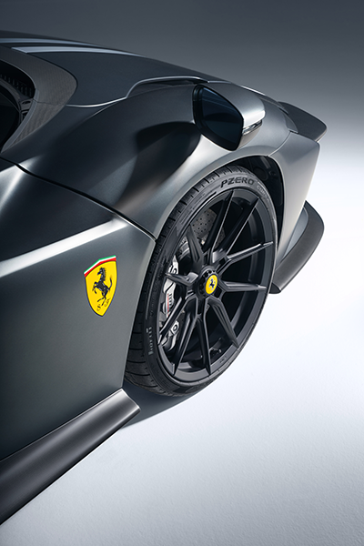 Ferrari Daytona SP3 Icona détail jante NOVITEC NF10 forgée 20 21 pouces