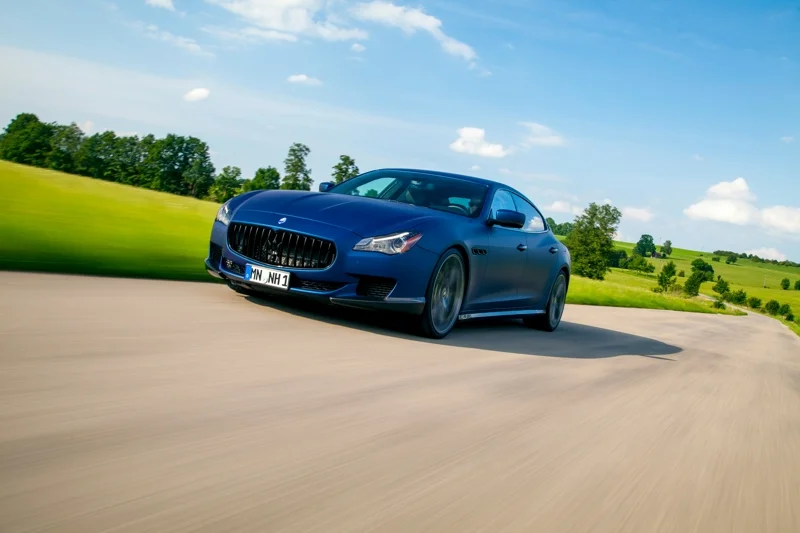 Novietc Tridente Maserati Quattroporte 1