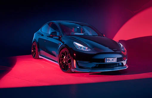 Tesla Y by Novitec intr